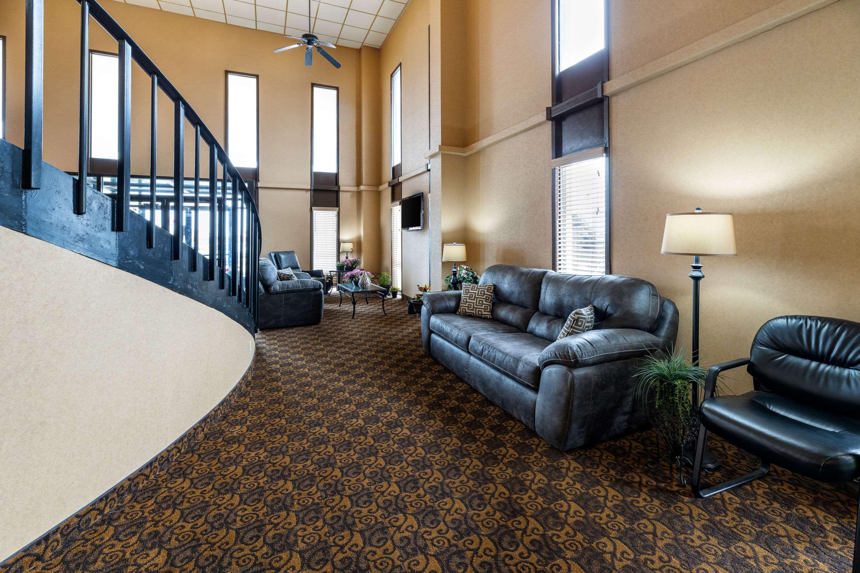 Rodeway Inn South Hutchinson Екстер'єр фото